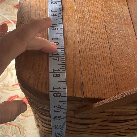 Basketville Putney Vermont Vintage Rustic Tan Woven Storage Picnic Basket - Picture 9 of 16